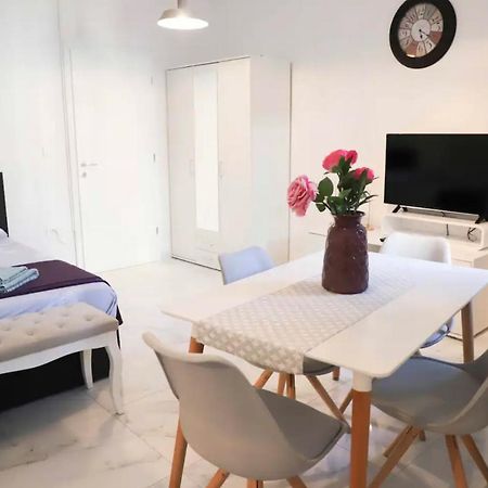 Verano Apartment / Next To Kolovare Beach 자다르 외부 사진