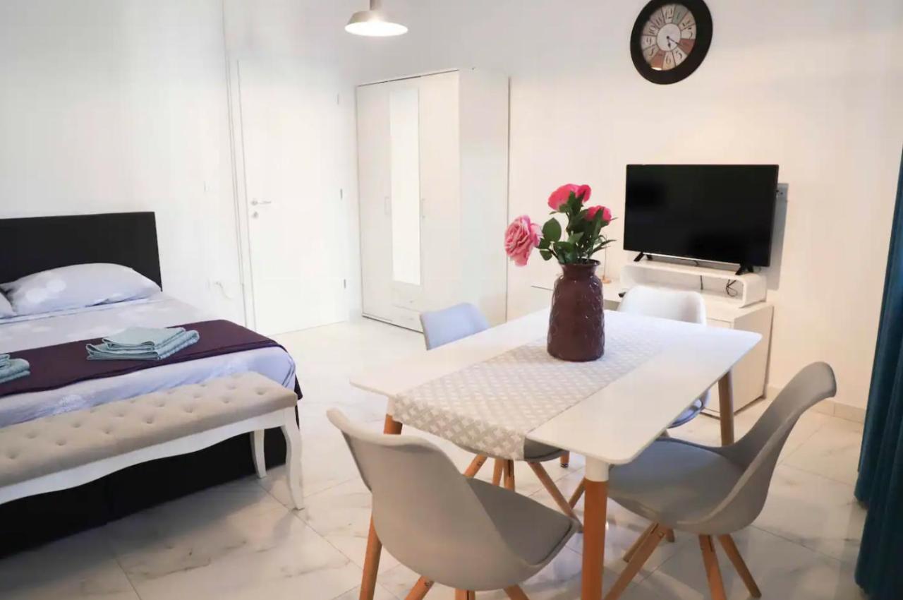 Verano Apartment / Next To Kolovare Beach 자다르 외부 사진